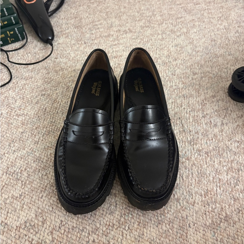 Black Weejuns Super Lug Loafers - G.H. Bass & Co.